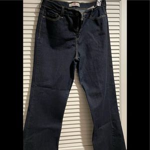Woman’s Levi’s Jeans